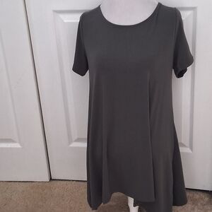 New Zenana Olive Green Shark Bite Tunic    Size L